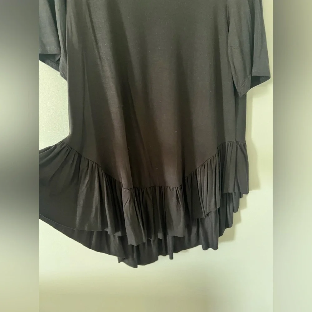 Azules Black Ruffle Hem Tunic Top - Picture 4 of 4